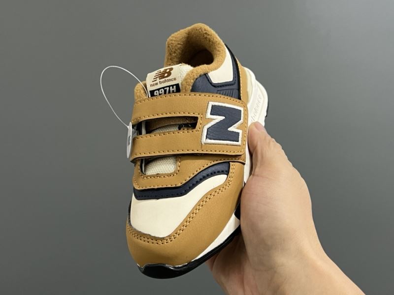 NEW BALANCE SHOES